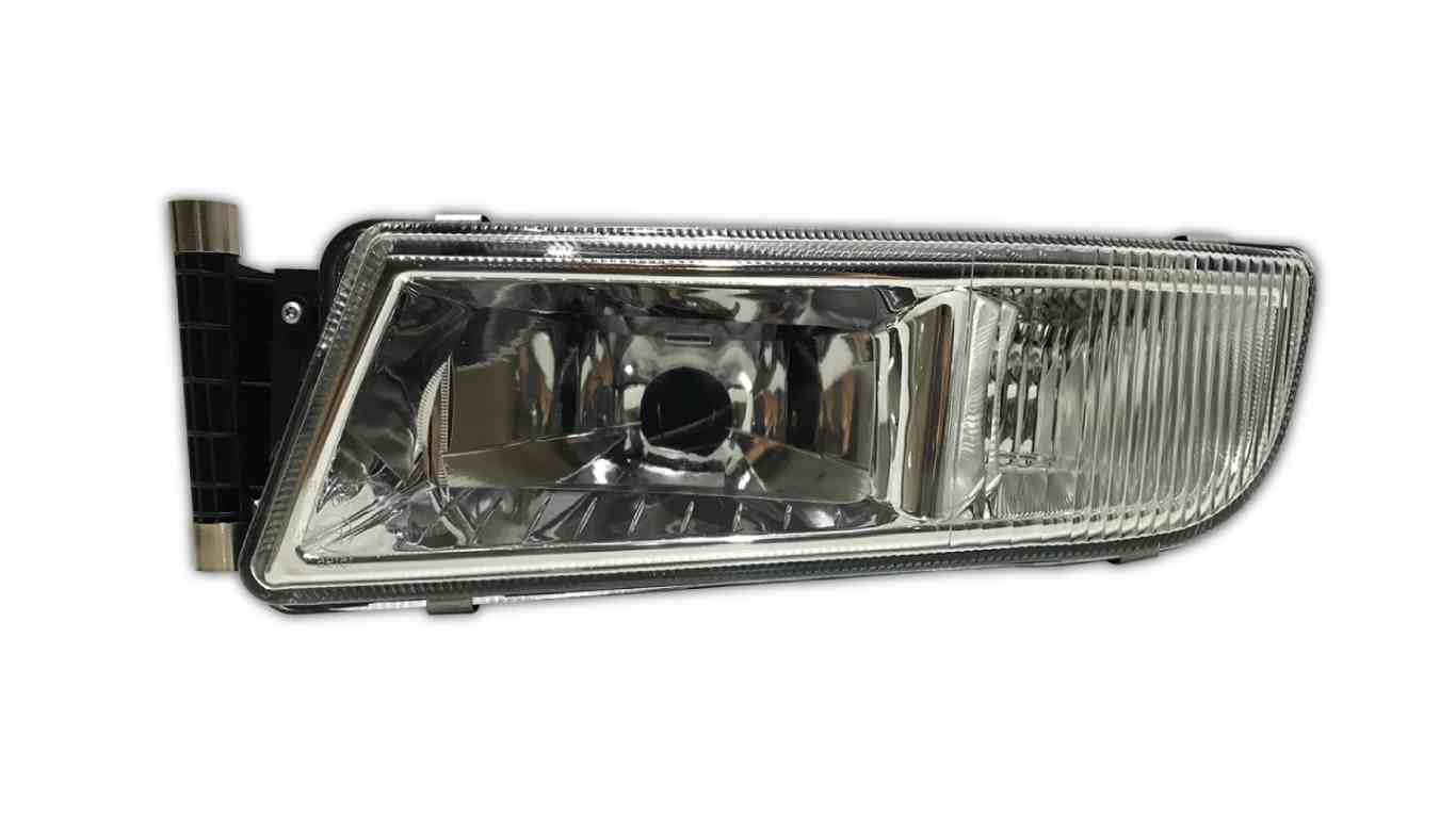 Противотуманная фара левая