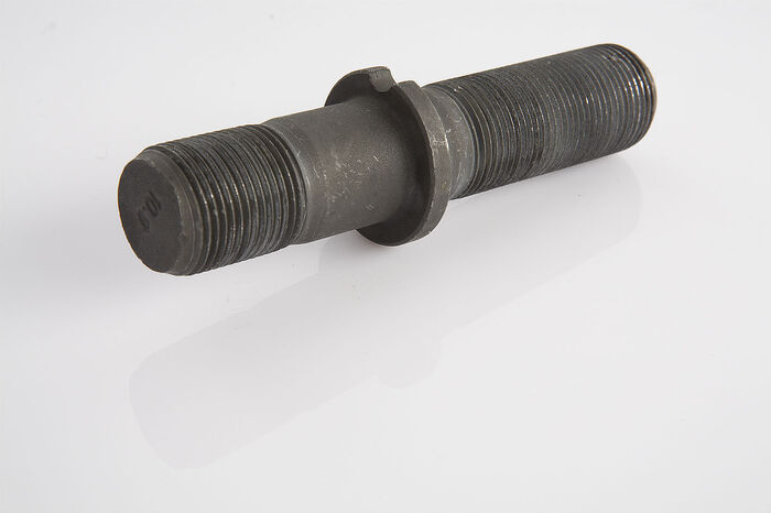 Шпилька колеса М22*1,5/М22*1,5*112