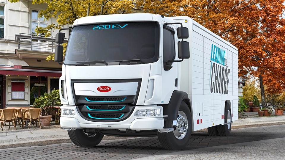Paccar буде будувати батареї разом з Cummins і Daimler